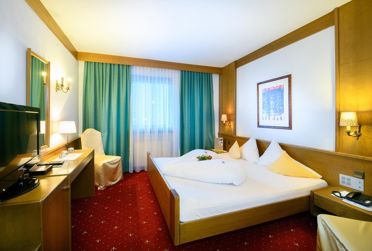 Haus Stefanie - Adults Only Hotel Seefeld in Tirol Ngoại thất bức ảnh