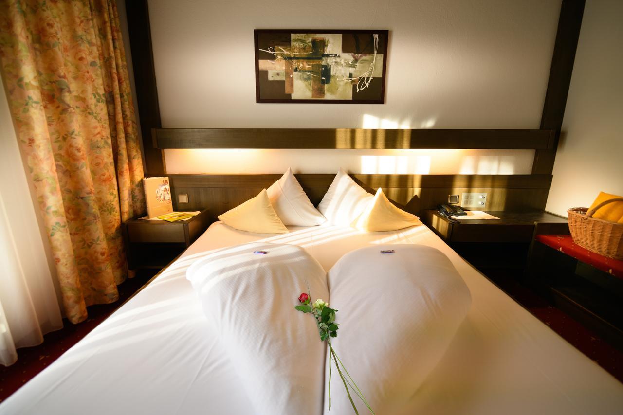 Haus Stefanie - Adults Only Hotel Seefeld in Tirol Ngoại thất bức ảnh